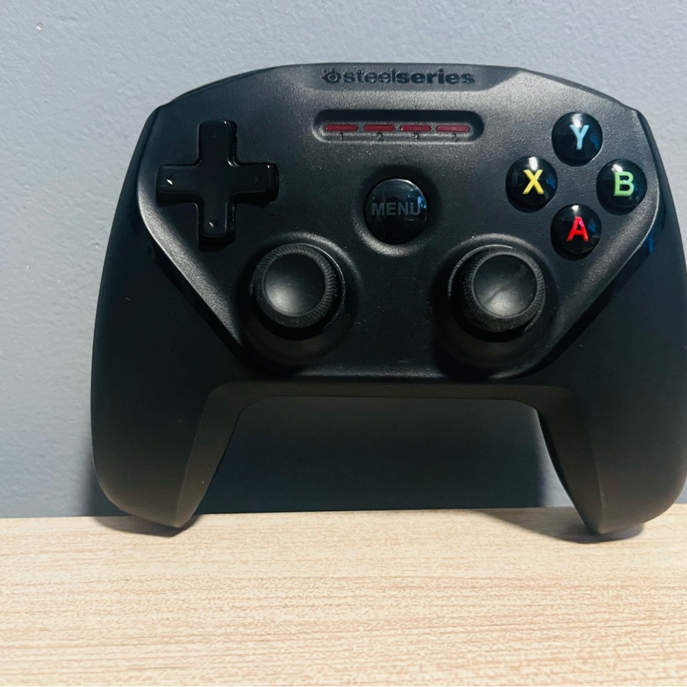 SteelSeries Black Wireless Gaming Controller